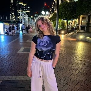 Meet your Posher, Caleigh